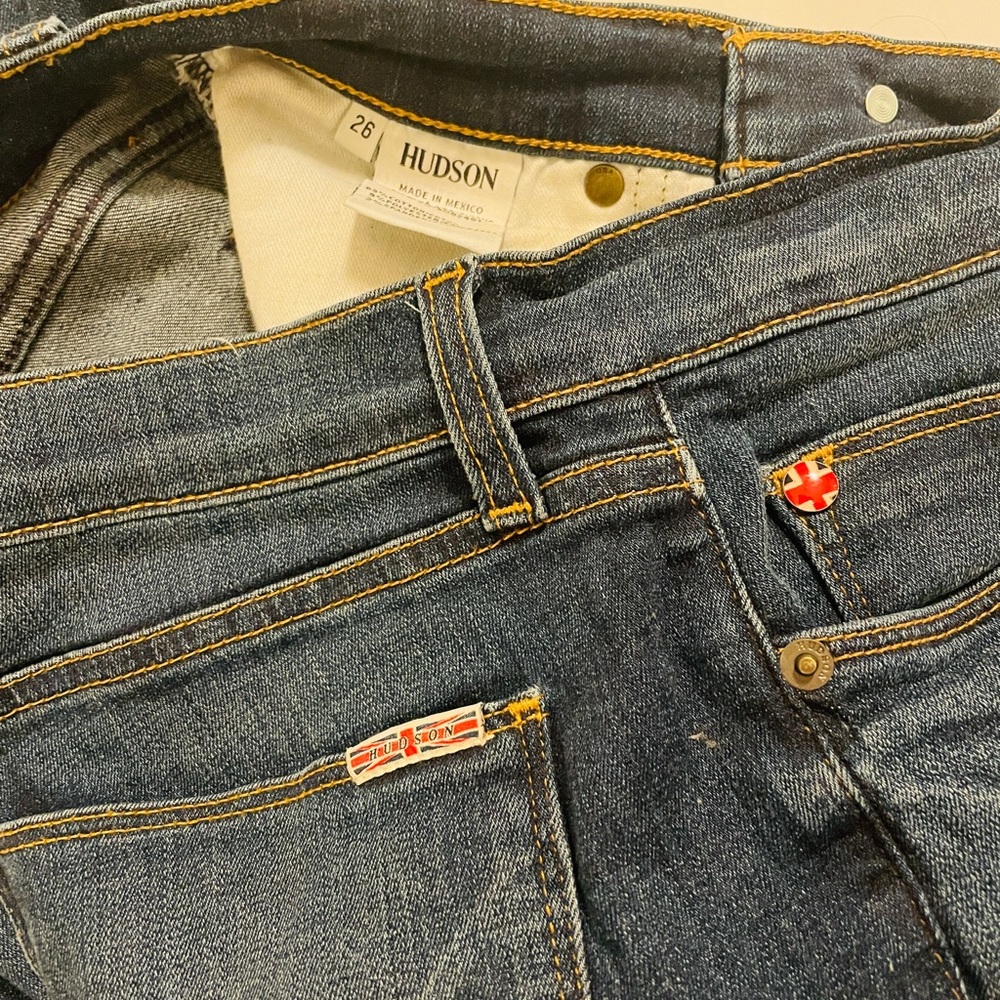Hudson crop jean size 26